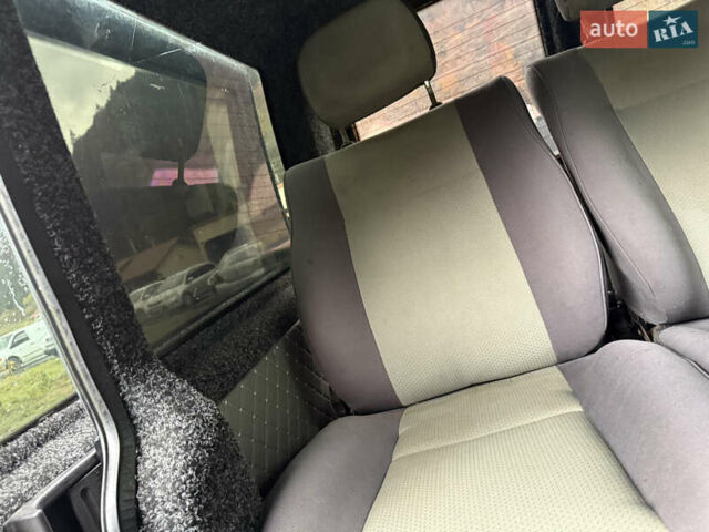 Черный Мерседес Вито, объемом двигателя 2.2 л и пробегом 370 тыс. км за 4699 $, фото 60 на Automoto.ua