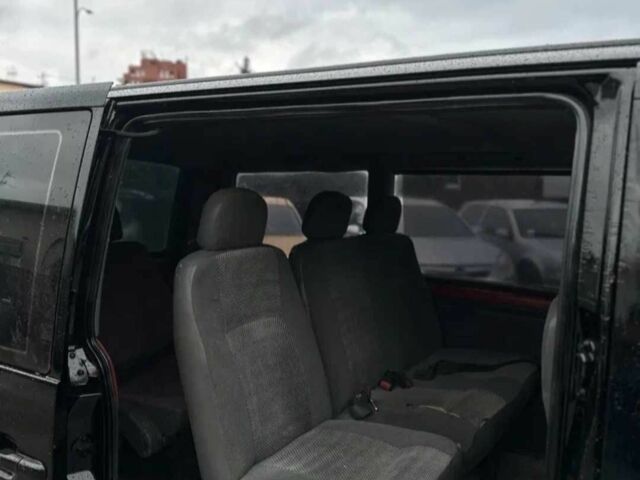 Черный Мерседес Вито, объемом двигателя 2.3 л и пробегом 340 тыс. км за 1900 $, фото 7 на Automoto.ua