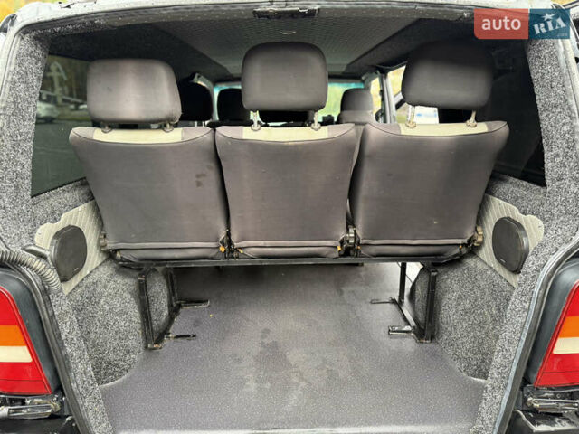 Черный Мерседес Вито, объемом двигателя 2.2 л и пробегом 370 тыс. км за 4699 $, фото 69 на Automoto.ua