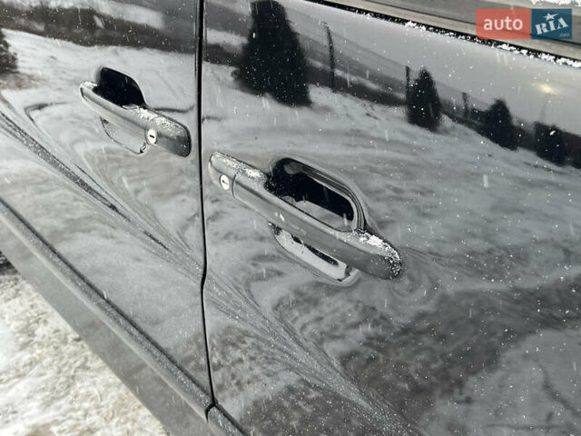 Чорний Мерседес Віто, об'ємом двигуна 2.15 л та пробігом 549 тис. км за 5899 $, фото 17 на Automoto.ua