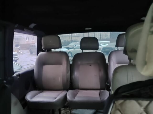 Черный Мерседес Вито, объемом двигателя 2.1 л и пробегом 460 тыс. км за 3578 $, фото 8 на Automoto.ua