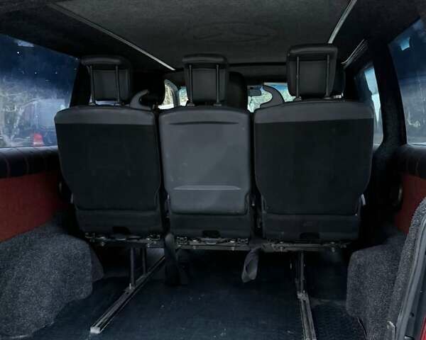 Мерседес Вито 2003 в Черновцах на Automoto.ua Черный Мерседес Вито, объемом двигателя 2.15 л и пробегом 340 тыс. км за 4850 $, фото 23 на Automoto.ua