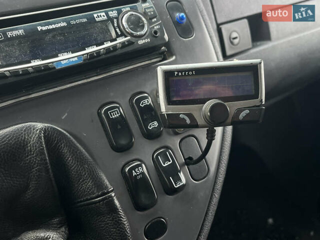 Чорний Мерседес Віто, об'ємом двигуна 2.15 л та пробігом 549 тис. км за 5899 $, фото 61 на Automoto.ua