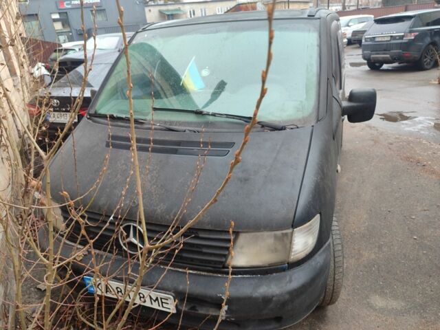 Черный Мерседес Вито, объемом двигателя 2.1 л и пробегом 460 тыс. км за 3578 $, фото 2 на Automoto.ua