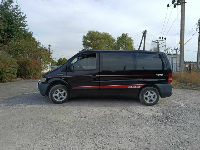 Черный Мерседес Вито, объемом двигателя 2.1 л и пробегом 380 тыс. км за 3800 $, фото 7 на Automoto.ua