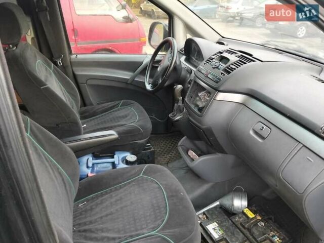 Черный Мерседес Вито, объемом двигателя 2.15 л и пробегом 278 тыс. км за 4750 $, фото 1 на Automoto.ua