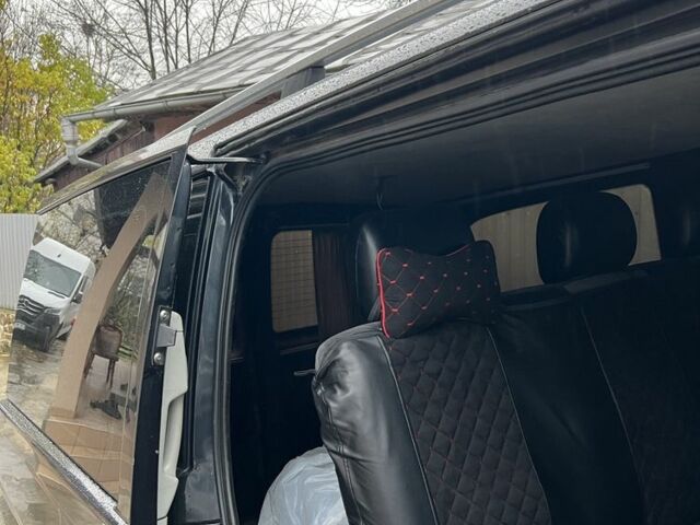 Черный Мерседес Вито, объемом двигателя 2.1 л и пробегом 420 тыс. км за 6000 $, фото 2 на Automoto.ua