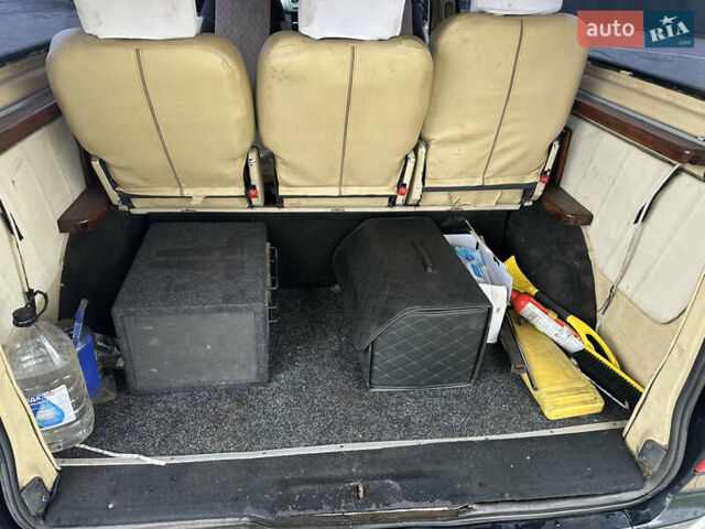 Чорний Мерседес Віто, об'ємом двигуна 2.15 л та пробігом 600 тис. км за 7800 $, фото 12 на Automoto.ua