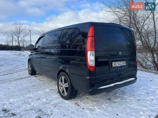 Черный Мерседес Вито, объемом двигателя 2.2 л и пробегом 310 тыс. км за 6100 $, фото 6 на Automoto.ua