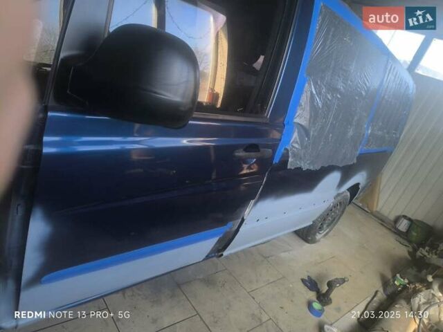 Черный Мерседес Вито, объемом двигателя 2.15 л и пробегом 470 тыс. км за 6750 $, фото 21 на Automoto.ua