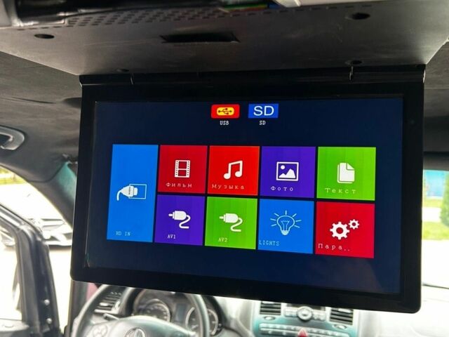 Черный Мерседес Вито, объемом двигателя 2.1 л и пробегом 300 тыс. км за 12700 $, фото 14 на Automoto.ua