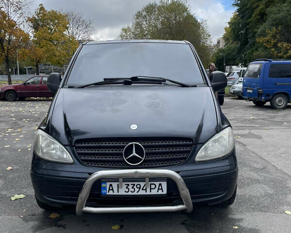 Черный Мерседес Вито, объемом двигателя 2.15 л и пробегом 438 тыс. км за 7900 $, фото 1 на Automoto.ua
