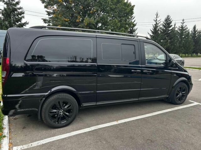 Черный Мерседес Вито, объемом двигателя 2.1 л и пробегом 300 тыс. км за 12700 $, фото 4 на Automoto.ua