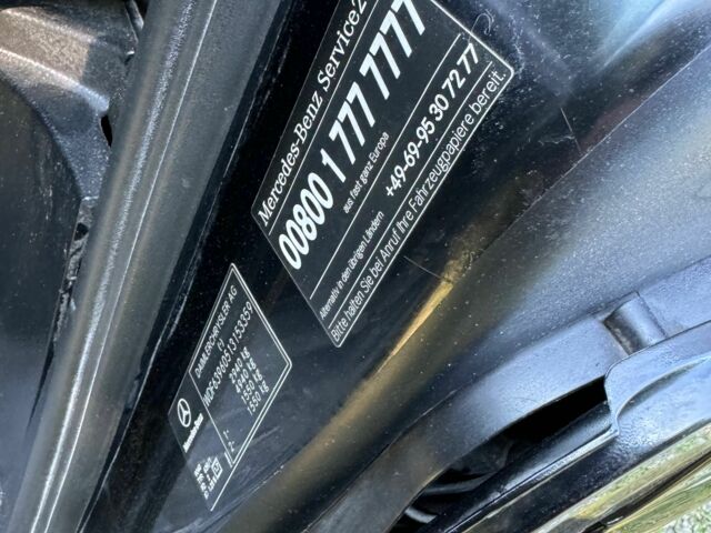 Черный Мерседес Вито, объемом двигателя 2.1 л и пробегом 300 тыс. км за 12700 $, фото 2 на Automoto.ua