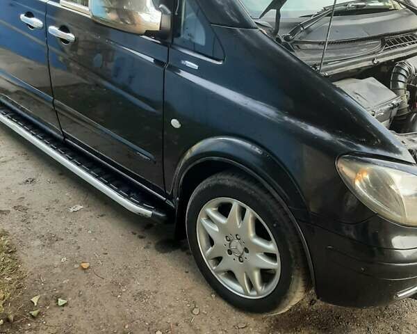 Черный Мерседес Вито, объемом двигателя 2.15 л и пробегом 420 тыс. км за 8500 $, фото 25 на Automoto.ua