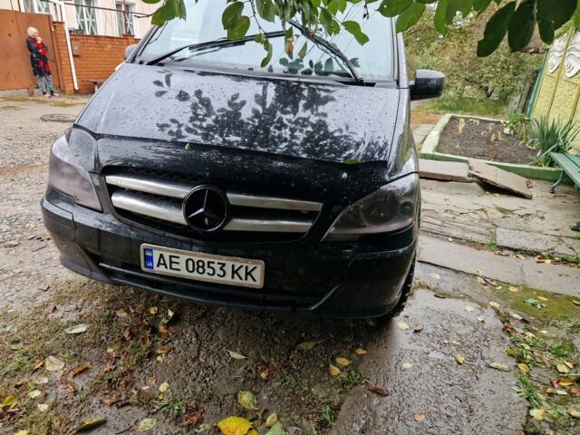 Черный Мерседес Вито, объемом двигателя 2.1 л и пробегом 500 тыс. км за 5500 $, фото 3 на Automoto.ua