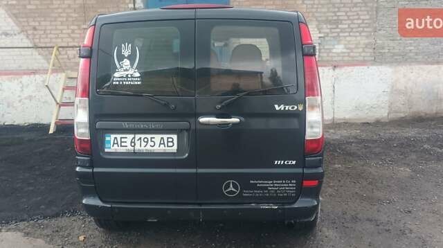 Черный Мерседес Вито, объемом двигателя 2.15 л и пробегом 270 тыс. км за 9000 $, фото 8 на Automoto.ua
