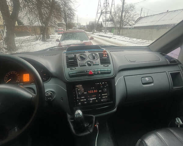 Чорний Мерседес Віто, об'ємом двигуна 2.15 л та пробігом 480 тис. км за 9100 $, фото 10 на Automoto.ua