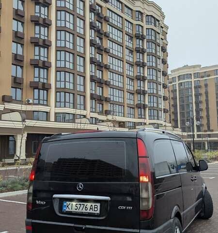 Черный Мерседес Вито, объемом двигателя 2.15 л и пробегом 565 тыс. км за 9000 $, фото 9 на Automoto.ua