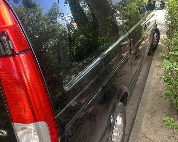 Чорний Мерседес Віто, об'ємом двигуна 3 л та пробігом 445 тис. км за 14172 $, фото 8 на Automoto.ua