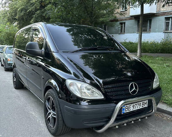 Черный Мерседес Вито, объемом двигателя 3 л и пробегом 453 тыс. км за 13000 $, фото 1 на Automoto.ua