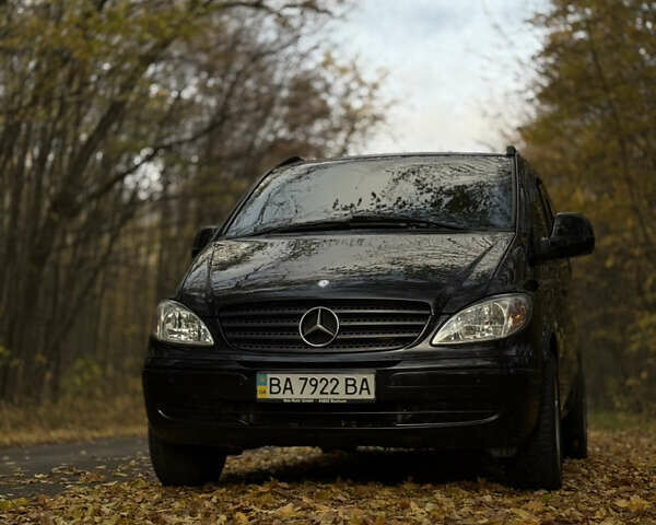 Черный Мерседес Вито, объемом двигателя 2.15 л и пробегом 330 тыс. км за 11600 $, фото 18 на Automoto.ua