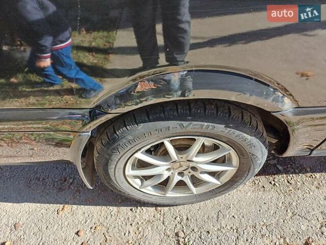 Чорний Мерседес Віто, об'ємом двигуна 2.15 л та пробігом 414 тис. км за 9300 $, фото 6 на Automoto.ua