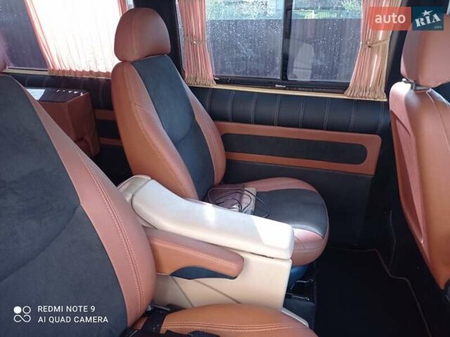 Черный Мерседес Вито, объемом двигателя 2.15 л и пробегом 365 тыс. км за 12500 $, фото 17 на Automoto.ua
