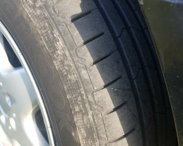 Черный Мерседес Вито, объемом двигателя 2.2 л и пробегом 999 тыс. км за 9500 $, фото 50 на Automoto.ua