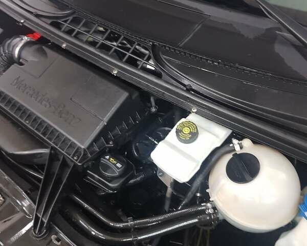 Черный Мерседес Вито, объемом двигателя 2.2 л и пробегом 999 тыс. км за 9500 $, фото 45 на Automoto.ua