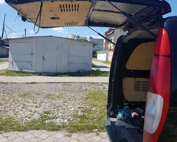 Черный Мерседес Вито, объемом двигателя 2.2 л и пробегом 999 тыс. км за 9500 $, фото 30 на Automoto.ua