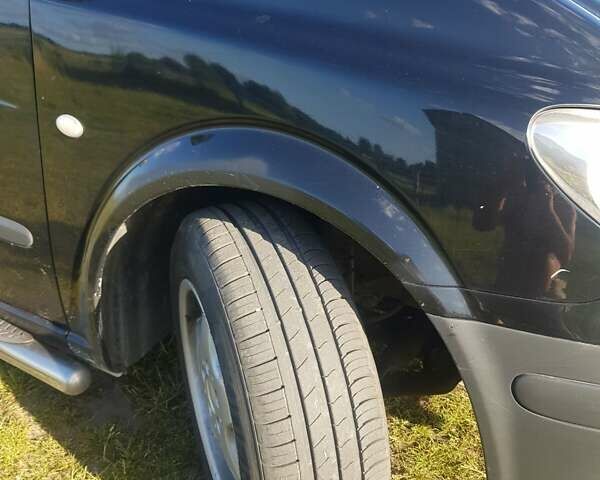 Черный Мерседес Вито, объемом двигателя 2.2 л и пробегом 999 тыс. км за 9500 $, фото 48 на Automoto.ua