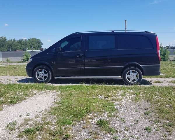 Черный Мерседес Вито, объемом двигателя 2.2 л и пробегом 999 тыс. км за 9500 $, фото 1 на Automoto.ua