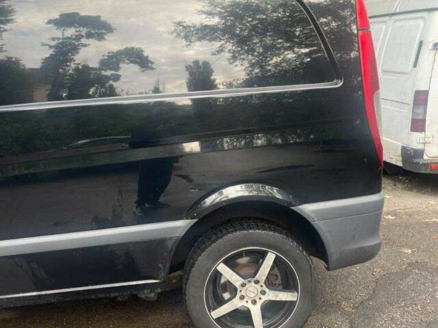 Чорний Мерседес Віто, об'ємом двигуна 2.1 л та пробігом 305 тис. км за 11500 $, фото 9 на Automoto.ua