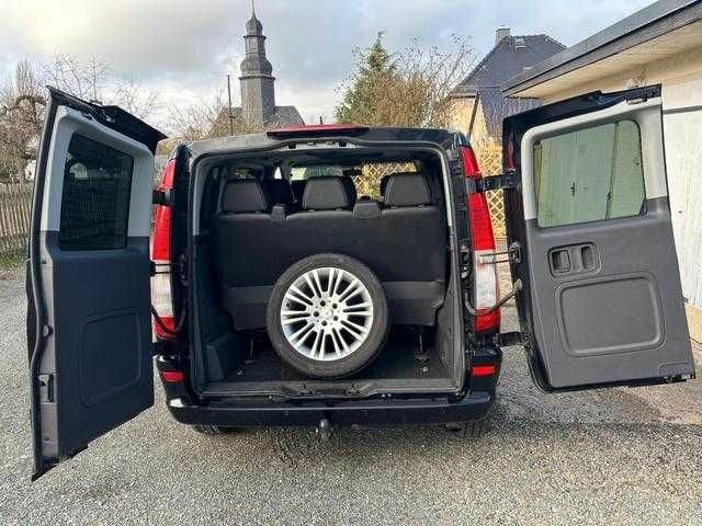 Черный Мерседес Вито, объемом двигателя 3 л и пробегом 240 тыс. км за 9100 $, фото 6 на Automoto.ua