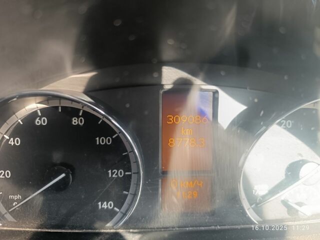 Мерседес Вито 2013 в Славянске на Automoto.ua Черный Мерседес Вито, объемом двигателя 2 л и пробегом 309 тыс. км за 6300 $, фото 1 на Automoto.ua