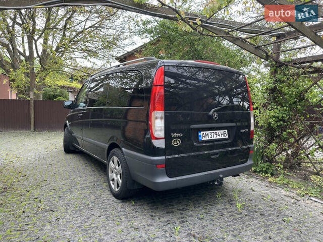 Черный Мерседес Вито, объемом двигателя 2.14 л и пробегом 325 тыс. км за 15300 $, фото 5 на Automoto.ua