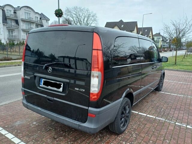 Черный Мерседес Вито, объемом двигателя 2.2 л и пробегом 221 тыс. км за 8200 $, фото 5 на Automoto.ua