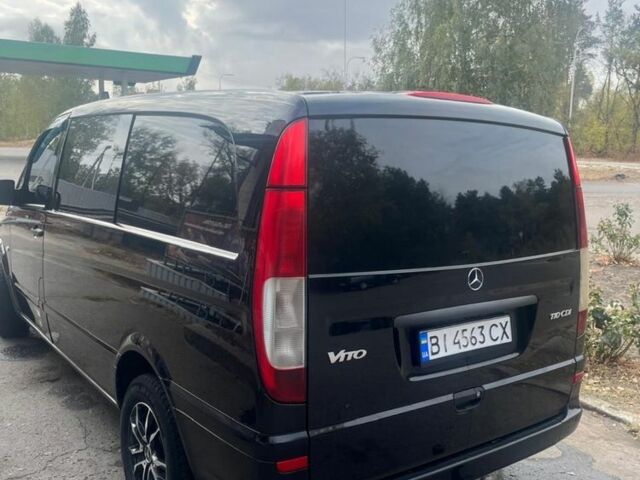 Черный Мерседес Вито, объемом двигателя 2.1 л и пробегом 275 тыс. км за 12000 $, фото 2 на Automoto.ua