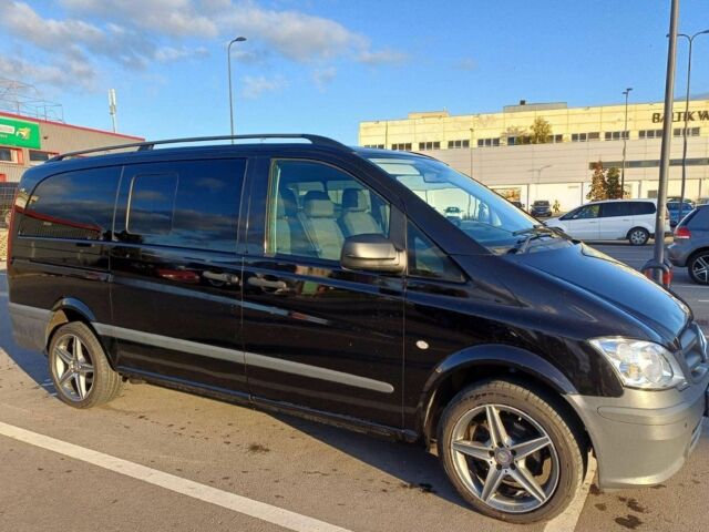 Черный Мерседес Вито, объемом двигателя 2.2 л и пробегом 228 тыс. км за 9400 $, фото 5 на Automoto.ua