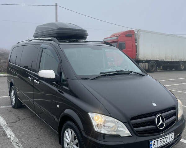 Черный Мерседес Вито, объемом двигателя 2.14 л и пробегом 381 тыс. км за 17800 $, фото 2 на Automoto.ua