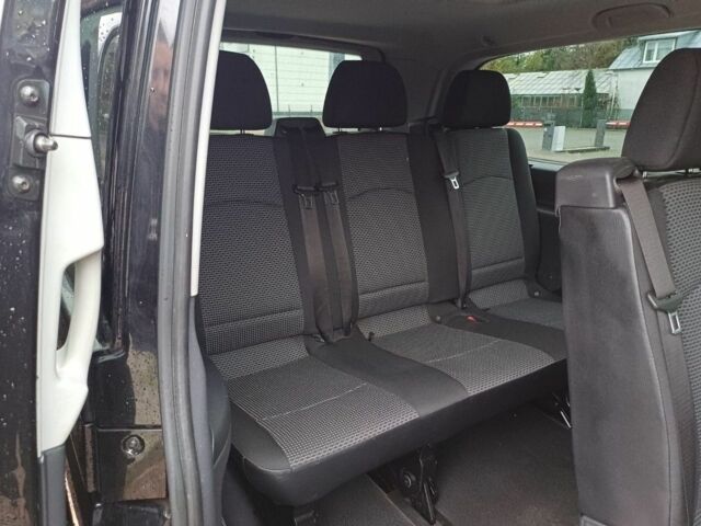 Черный Мерседес Вито, объемом двигателя 2.2 л и пробегом 221 тыс. км за 8200 $, фото 7 на Automoto.ua