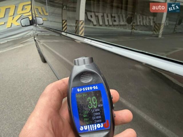Черный Мерседес Вито, объемом двигателя 2.2 л и пробегом 260 тыс. км за 10999 $, фото 67 на Automoto.ua