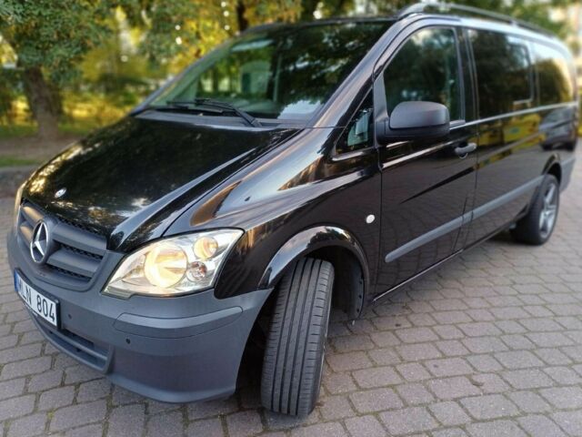 Черный Мерседес Вито, объемом двигателя 2.2 л и пробегом 228 тыс. км за 9400 $, фото 2 на Automoto.ua
