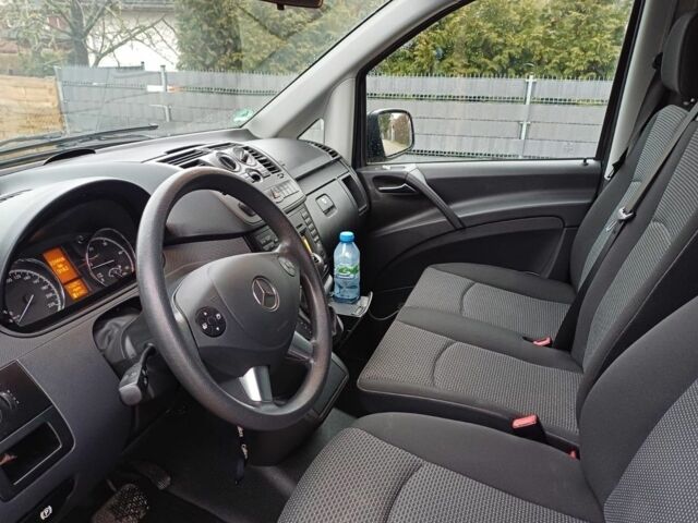 Черный Мерседес Вито, объемом двигателя 2.2 л и пробегом 221 тыс. км за 8200 $, фото 9 на Automoto.ua