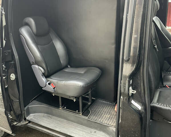 Черный Мерседес Вито, объемом двигателя 2.2 л и пробегом 320 тыс. км за 27600 $, фото 13 на Automoto.ua