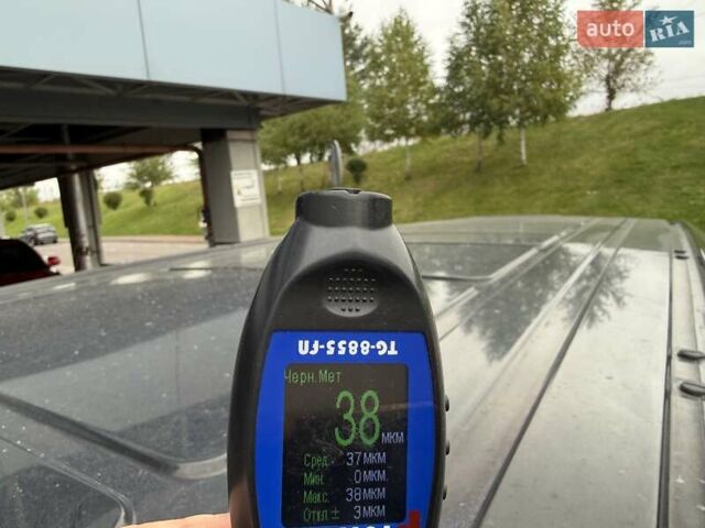Черный Мерседес Вито, объемом двигателя 2.2 л и пробегом 260 тыс. км за 10999 $, фото 73 на Automoto.ua