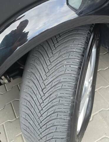 Черный Мерседес Вито, объемом двигателя 2.14 л и пробегом 348 тыс. км за 18000 $, фото 26 на Automoto.ua