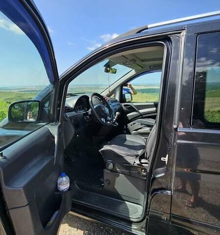 Черный Мерседес Вито, объемом двигателя 2.1 л и пробегом 220 тыс. км за 12500 $, фото 14 на Automoto.ua