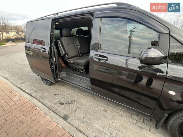 Черный Мерседес Вито, объемом двигателя 2.14 л и пробегом 283 тыс. км за 28500 $, фото 6 на Automoto.ua